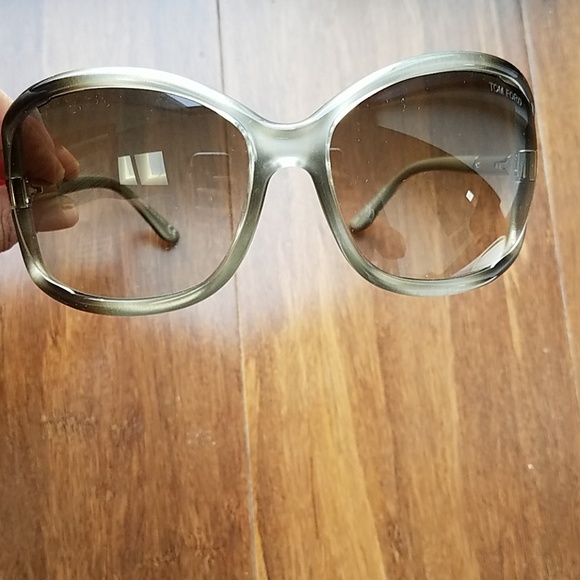 Brand new with case Tom Ford Sunglasses Anais main image 8